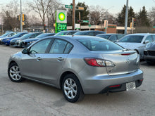 Load image into Gallery viewer, 2011 Mazda Mazda 3i