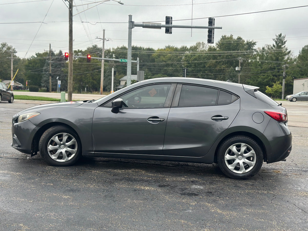2016 Mazda MAZDA3 i Sport - Photo 4