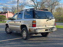 Load image into Gallery viewer, 2005 Chevrolet Tahoe Z71