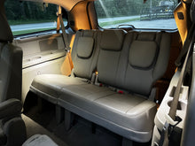 Load image into Gallery viewer, 2016 Chrysler Town and Country Touring