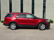 Load image into Gallery viewer, 2016 Ford Explorer XLT