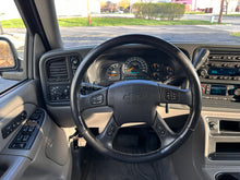 Load image into Gallery viewer, 2005 Chevrolet Tahoe Z71