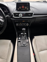 Load image into Gallery viewer, 2017 Mazda 3 S Grand Touring