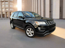 Load image into Gallery viewer, 2017 Ford Explorer XLT