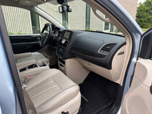 Load image into Gallery viewer, 2013 Chrysler Town and Country Touring L