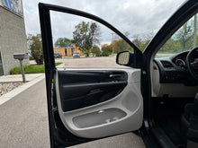 Load image into Gallery viewer, 2013 Dodge Grand Caravan SXT
