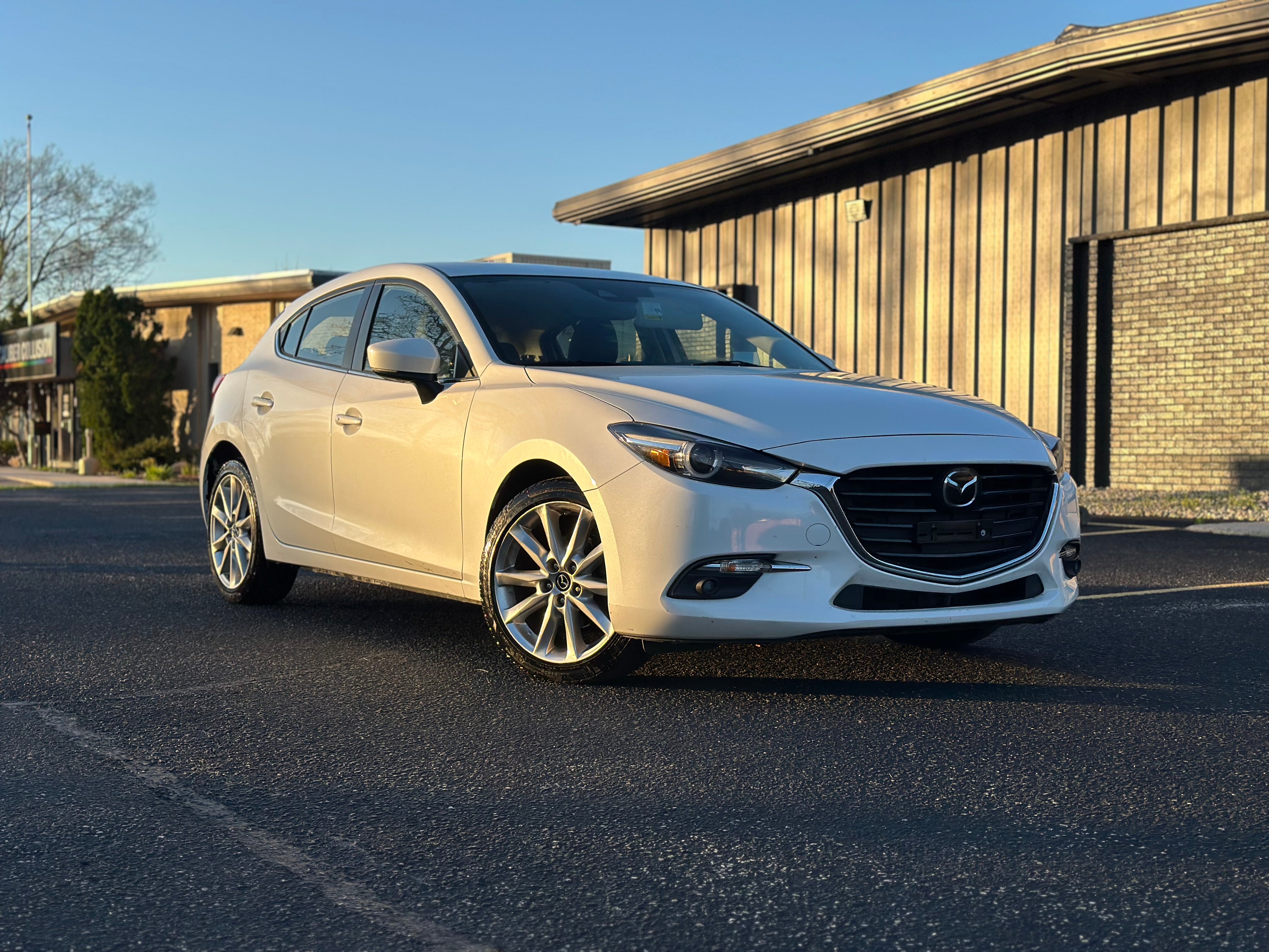 2017 Mazda CX-3 Grand Touring AT 5-Door SKYACTIV's photo