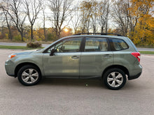 Load image into Gallery viewer, 2015 Subaru Forester 2.5i