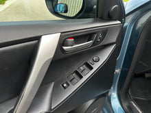 Load image into Gallery viewer, 2011 Mazda Mazda 3S Grand Touring Hatchback