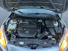 Load image into Gallery viewer, 2011 Mazda Mazda 3i