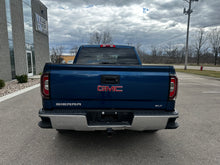 Load image into Gallery viewer, 2016 GMC Sierra 1500 Crew Cab SLT