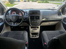 Load image into Gallery viewer, 2012 Dodge Grand Caravan SE