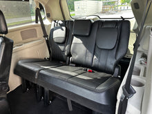 Load image into Gallery viewer, 2013 Chrysler Town and Country Touring L