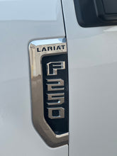 Load image into Gallery viewer, 2017 Ford F-250 Supercab Lariat