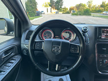 Load image into Gallery viewer, 2016 Dodge Grand Caravan SXT