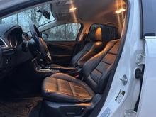 Load image into Gallery viewer, 2015 Mazda Mazda 6 Touring