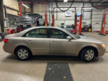 Load image into Gallery viewer, 2008 Hyundai Sonata GLS V6