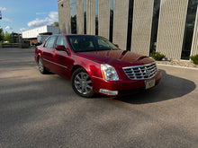 Load image into Gallery viewer, 2008 Cadillac DTS