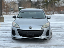 Load image into Gallery viewer, 2013 Mazda Mazda 3i Skyactive
