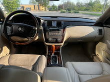 Load image into Gallery viewer, 2008 Cadillac DTS