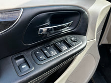 Load image into Gallery viewer, 2013 Chrysler Town and Country Touring L