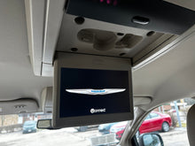Load image into Gallery viewer, 2014 Chrysler Town and Country Touring L