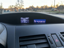 Load image into Gallery viewer, 2013 Mazda Mazda 3i Skyactive