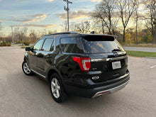 Load image into Gallery viewer, 2017 Ford Explorer XLT