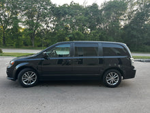 Load image into Gallery viewer, 2014 Dodge Grand Caravan RT