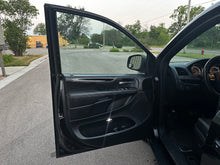 Load image into Gallery viewer, 2015 Dodge Grand Caravan SXT