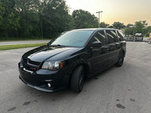 Load image into Gallery viewer, 2015 Dodge Grand Caravan SXT