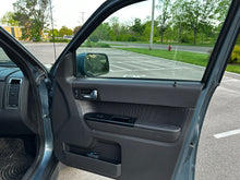 Load image into Gallery viewer, 2011 Ford Escape Limited