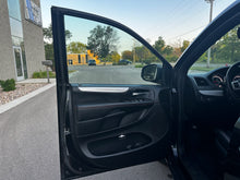 Load image into Gallery viewer, 2014 Dodge Grand Caravan RT