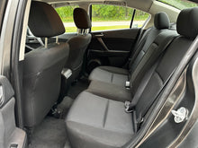 Load image into Gallery viewer, 2011 Mazda Mazda 3i touring