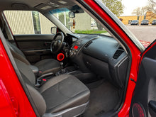 Load image into Gallery viewer, 2010 Kia Soul +