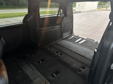 Load image into Gallery viewer, 2015 Dodge Grand Caravan SXT