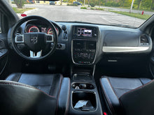 Load image into Gallery viewer, 2014 Dodge Grand Caravan RT