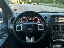 Load image into Gallery viewer, 2014 Dodge Grand Caravan RT