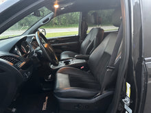 Load image into Gallery viewer, 2015 Dodge Grand Caravan SXT