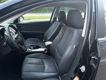 Load image into Gallery viewer, 2011 Mazda Mazda 6i