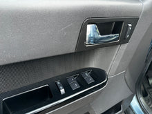 Load image into Gallery viewer, 2011 Ford Escape Limited