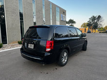 Load image into Gallery viewer, 2014 Dodge Grand Caravan RT