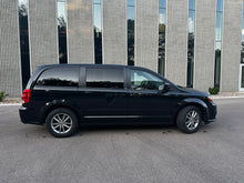 Load image into Gallery viewer, 2014 Dodge Grand Caravan RT