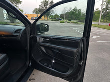 Load image into Gallery viewer, 2015 Dodge Grand Caravan SXT
