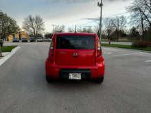 Load image into Gallery viewer, 2010 Kia Soul +