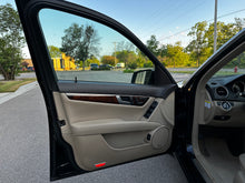 Load image into Gallery viewer, 2014 Mercedes Benz C300 4Matic