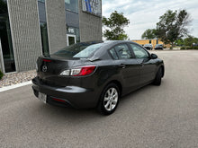 Load image into Gallery viewer, 2011 Mazda Mazda 3i touring