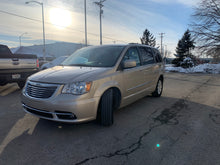 Load image into Gallery viewer, 2013 Chrysler Town & Country Touring