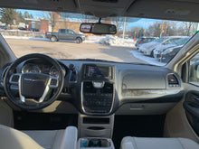 Load image into Gallery viewer, 2013 Chrysler Town & Country Touring
