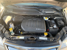 Load image into Gallery viewer, 2013 Chrysler Town & Country Touring